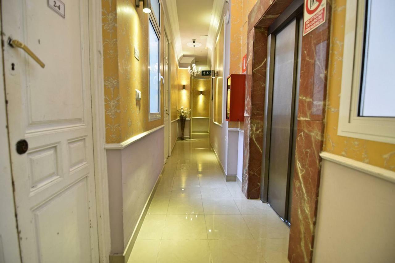 Apartamentos Marques De La Merced Málaga Eksteriør bilde